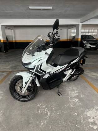 HONDA ADV 